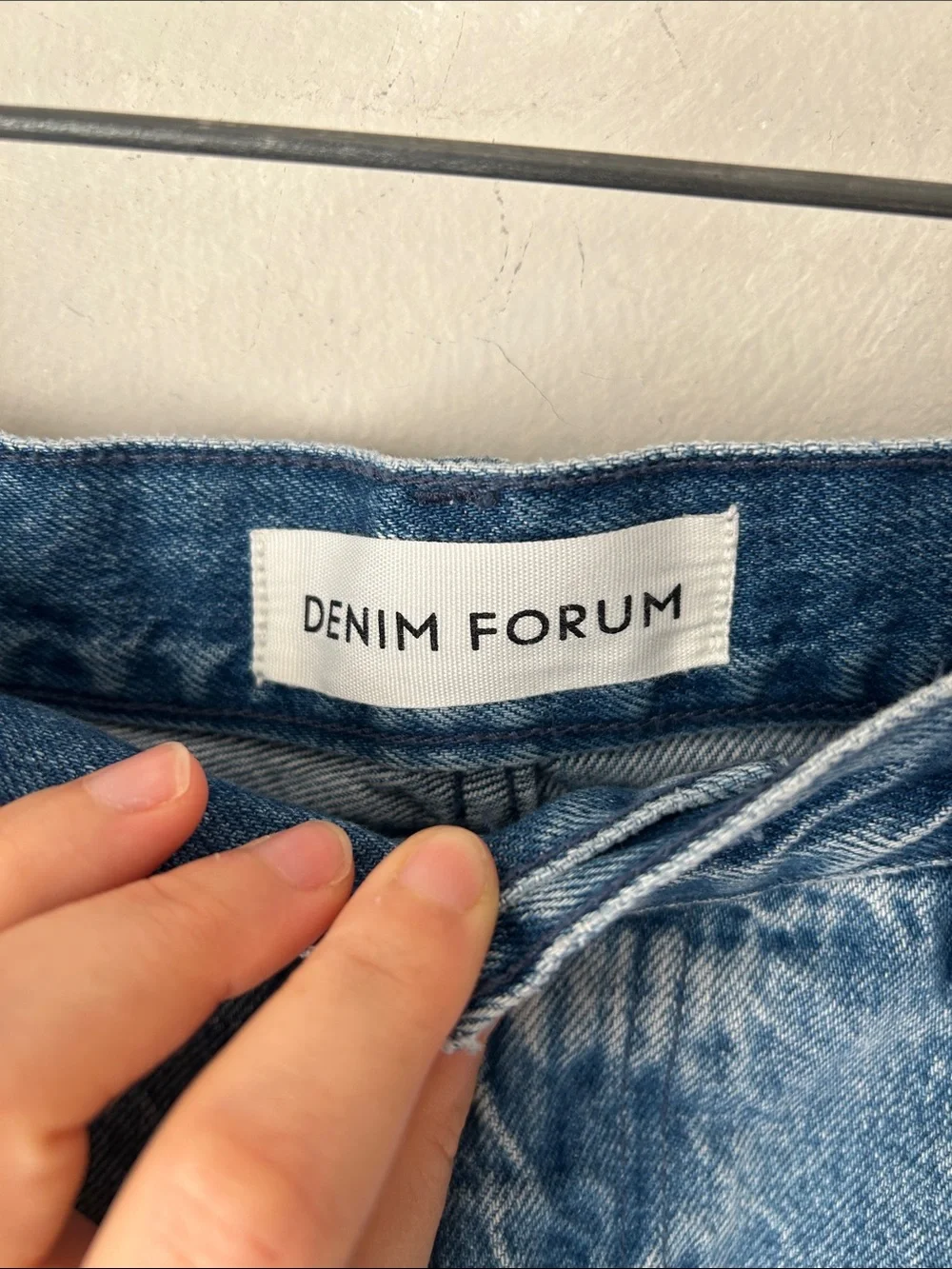 Aritzia Denim Forum The 90’s Pencil Midi Denim Skirt in Blue Sz 28 utility - Picture 9 of 15